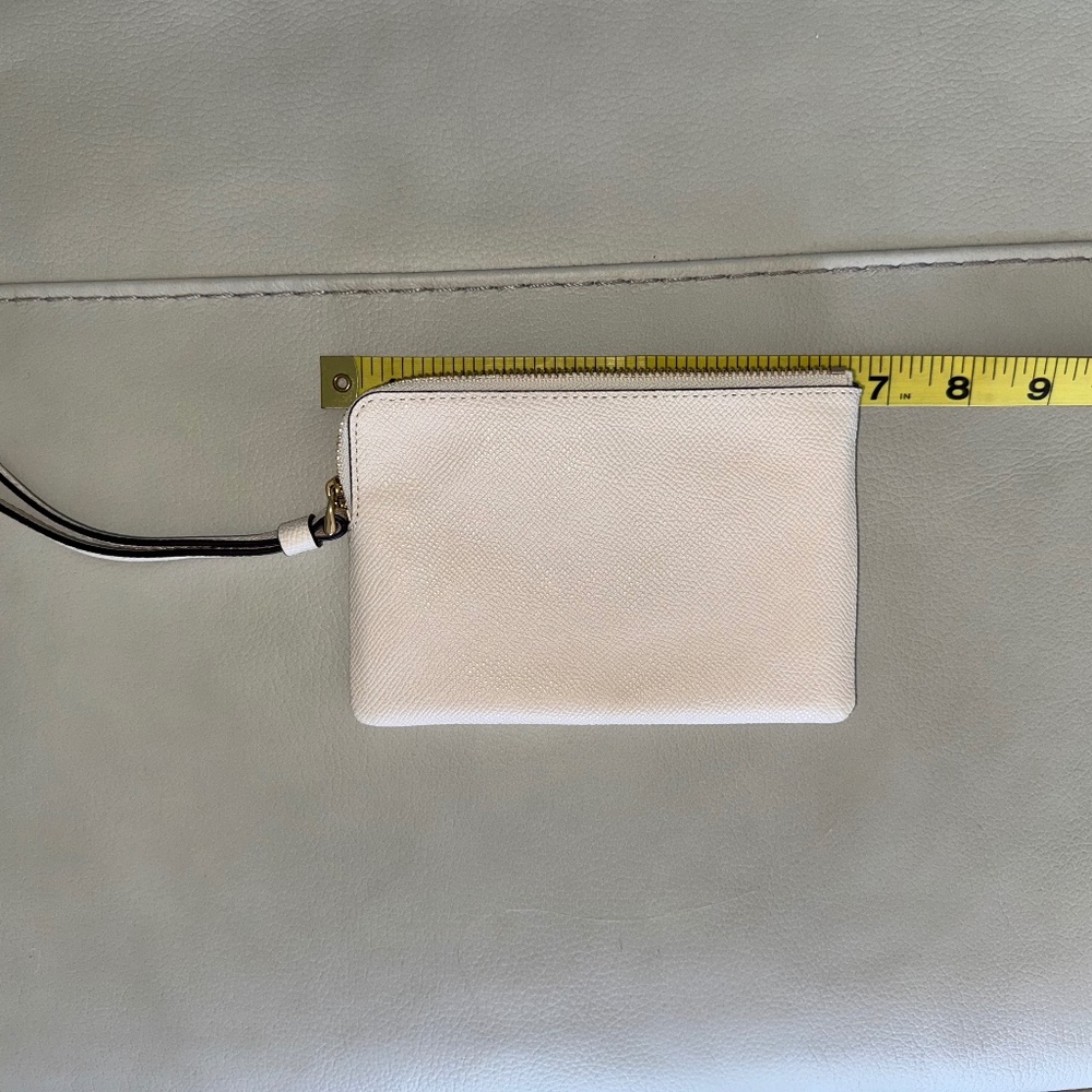 Coach Wristlet - Picture 2 of 4